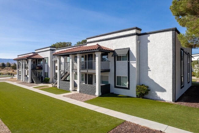 Premier of West Lancaster in Lancaster, CA - Building Photo - Building Photo