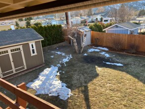 1332 S Loves Ct in Wenatchee, WA - Building Photo - Building Photo