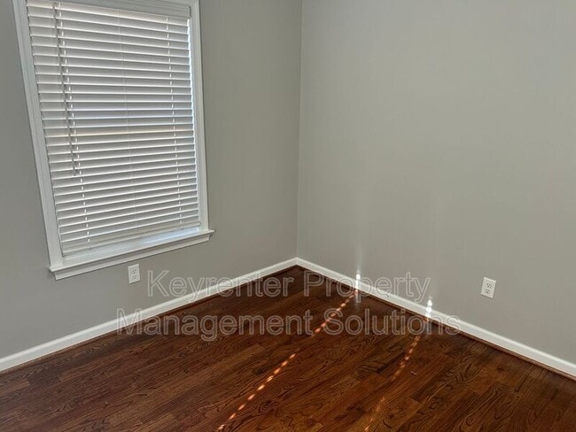 property at 33 Oak Ln