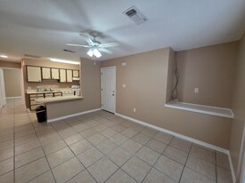 4780 Pontchartrain Dr in Slidell, LA - Building Photo