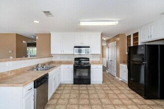 3229 Puritan Way in Mcdonough, GA - Building Photo - Building Photo