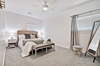512 SW B St in Bentonville, AR - Building Photo - Building Photo