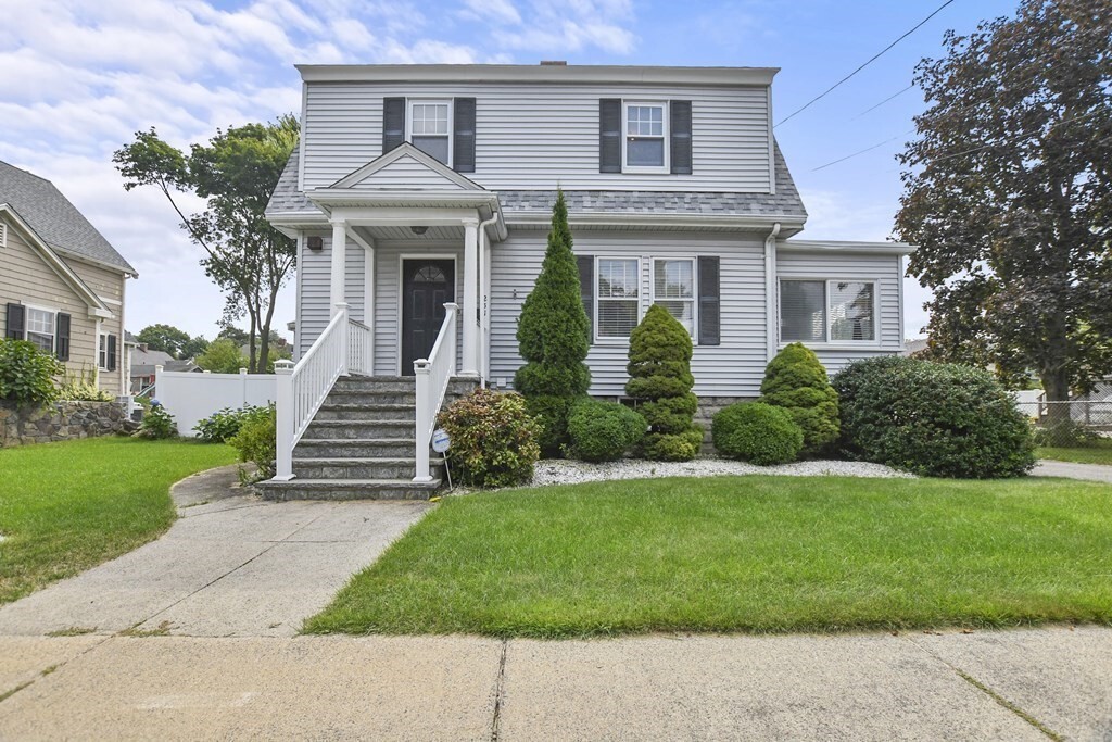 251 1st St in Melrose, MA - Building Photo