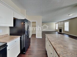 5915 Cabot Dr in Indianapolis, IN - Building Photo - Building Photo