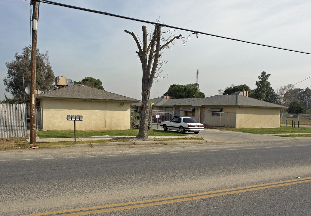 4048 Belmont Ave in Fresno, CA - Building Photo