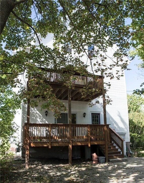986 Smith St in Providence, RI - Foto de edificio