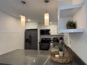 11 NW 45th St in Miami, FL - Building Photo - Building Photo