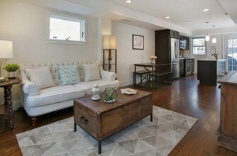 210 W 7th St, Unit 2 in Boston, MA - Building Photo - Building Photo