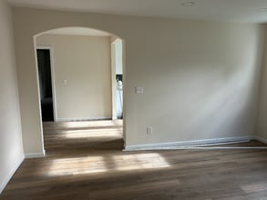 814 W Chester Ave in Middlesboro, KY - Foto de edificio - Building Photo