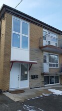 22 Garthdale Crt in Toronto, ON - Building Photo - Building Photo