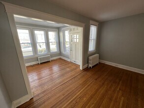 104 W Spencer Ave in Philadelphia, PA - Building Photo - Building Photo