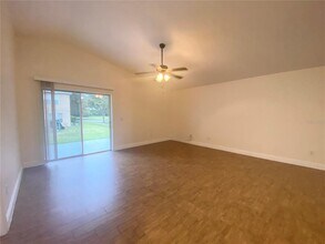 1845 Eagle Beam Rd in Winter Garden, FL - Building Photo - Building Photo