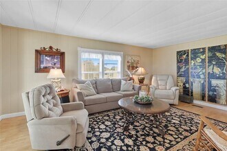 420 Vivar in North Port, FL - Building Photo - Building Photo