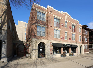 Washington Court Apartments in Madison, WI - Building Photo - Building Photo