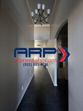 3720 Loma Jacinto in El Paso, TX - Building Photo - Building Photo