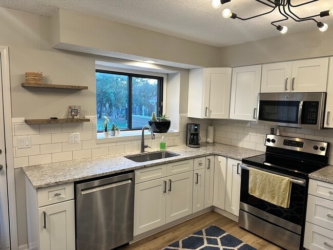 property at 2513 W 1st St