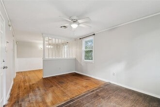 5828 General Haig St in New Orleans, LA - Foto de edificio - Building Photo