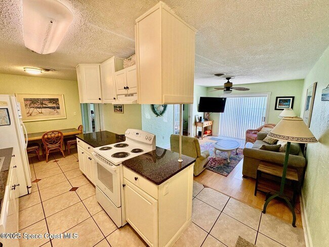 350 Taylor Ave in Cape Canaveral, FL - Building Photo - Building Photo