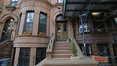 53 Montgomery Pl in Brooklyn, NY - Building Photo - Building Photo