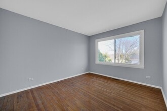 548 Regent Rd in University Park, IL - Building Photo - Building Photo