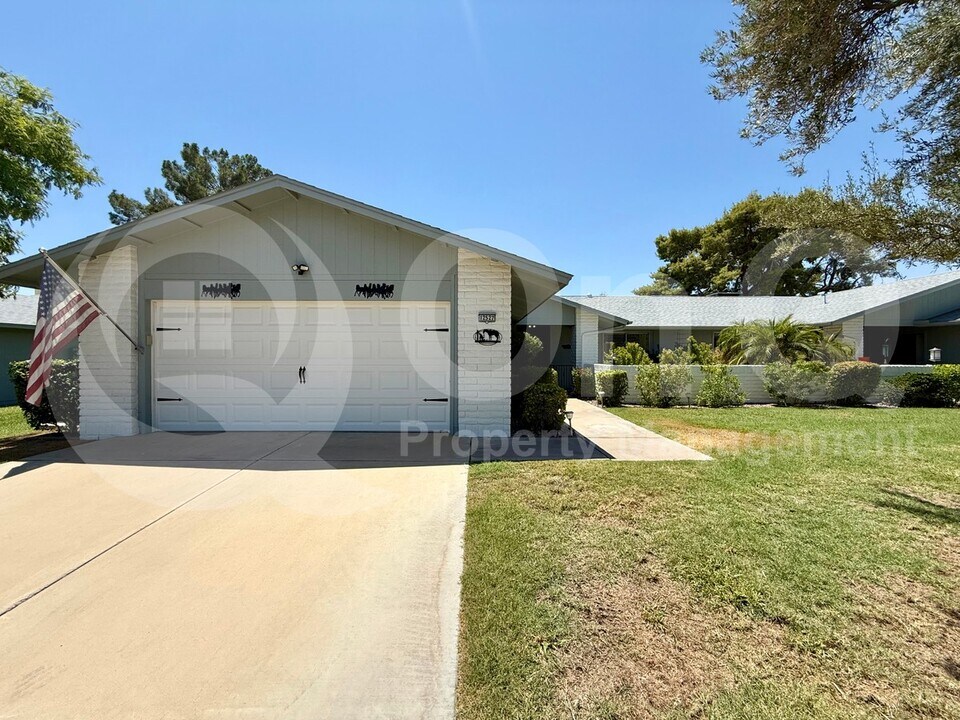 12527 W Prospect Dr in Sun City West, AZ - Building Photo