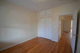 16 Chelsea St, Unit 2 in Boston, MA - Building Photo - Building Photo