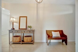 16341 Little Garden Dr in Wimauma, FL - Foto de edificio - Building Photo