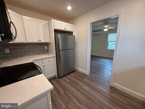 196 N Broadway in Pennsville, NJ - Building Photo - Building Photo