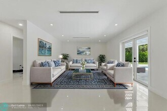 7860 SW 158th Terrace in Palmetto Bay, FL - Building Photo - Building Photo
