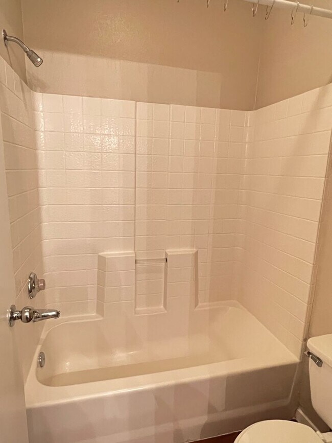 251 S Green Valley Pkwy in Henderson, NV - Foto de edificio - Building Photo