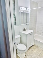 3724 N Clark St in Chicago, IL - Building Photo - Building Photo