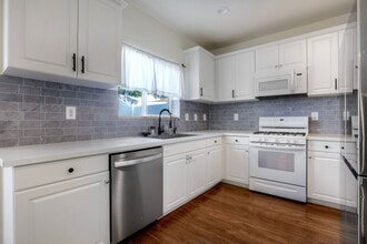 35229 Persano Pl in Fallbrook, CA - Building Photo - Building Photo