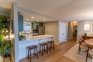 1304 Palomar Pl in Vista, CA - Building Photo