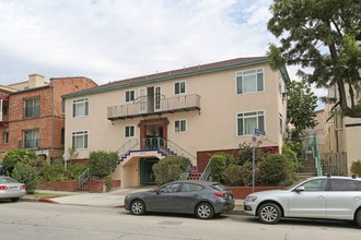 650 Landfair Ave in Los Angeles, CA - Building Photo - Building Photo