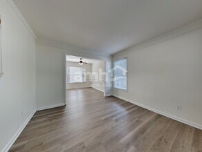 4905 Heritage Woods Ct in Greensboro, NC - Foto de edificio - Building Photo