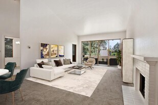 500 Almer Rd, Unit 401 in Burlingame, CA - Building Photo
