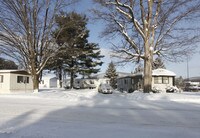 Building Photo - 1-121 Green Acre Dr Apartments in Oneonta, New York
