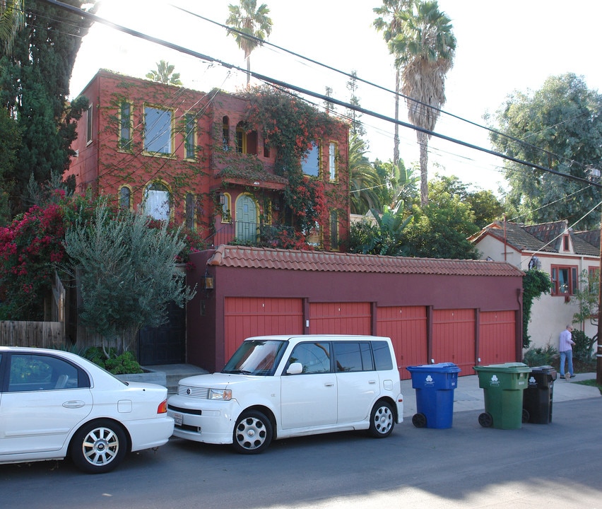 1352-1354 Lucile Ave in Los Angeles, CA - Building Photo