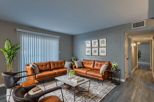 El Castillo in Garland, TX - Building Photo