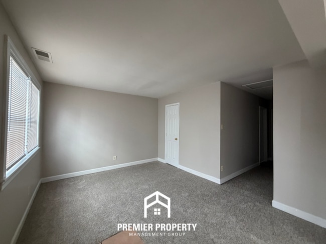 1202 Dogwood Dr in Memphis, TN - Building Photo - Building Photo