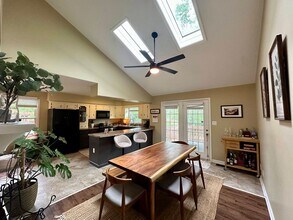 1205 Woodbridge Dr in Clarksville, TN - Building Photo - Building Photo