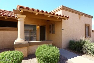 93 N Cooper Rd in Chandler, AZ - Building Photo