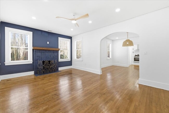 830 W 45th St in Savannah, GA - Building Photo - Building Photo