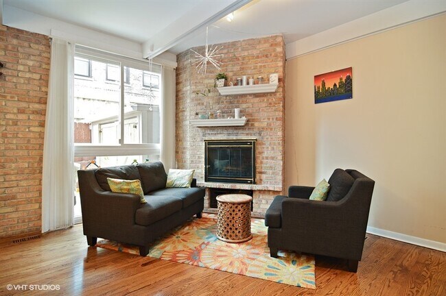 3012 N Waterloo Ct in Chicago, IL - Building Photo - Building Photo