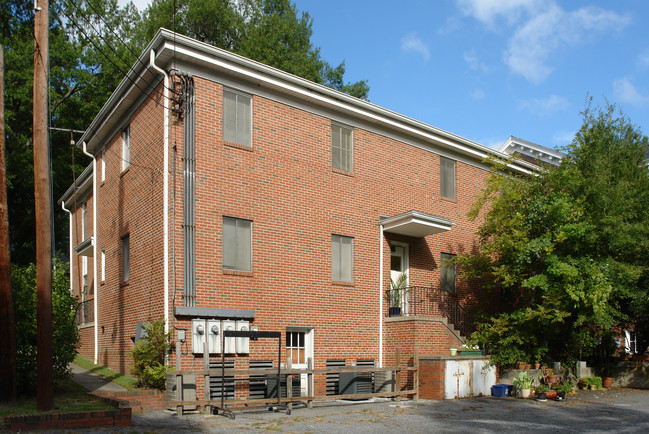 Cole Apartments in Durham, NC - Foto de edificio - Building Photo