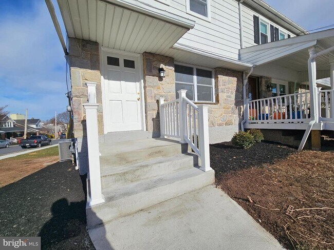 301 E 4th St in Boyertown, PA - Building Photo - Building Photo