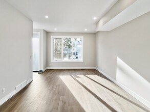 2620-2628 28 Ave SW in Calgary, AB - Building Photo - Building Photo