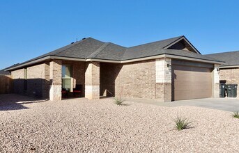 413 Graze St in Odessa, TX - Building Photo - Building Photo