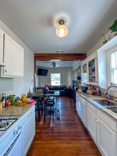 902 Dakota St in San Antonio, TX - Building Photo - Building Photo