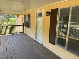 6817 Short Tail Springs Rd in Harrison, TN - Building Photo